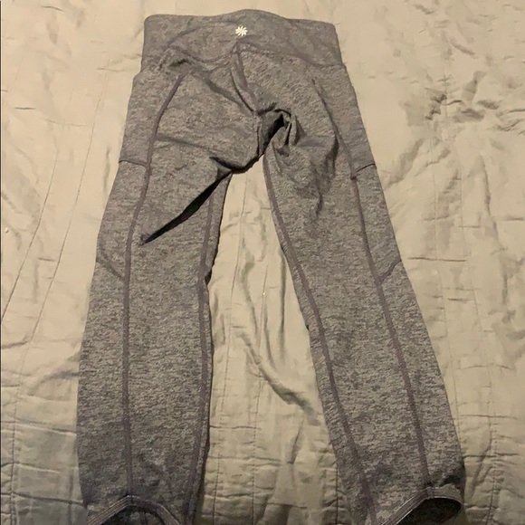 Athleta chat crops - Picture 2 of 4